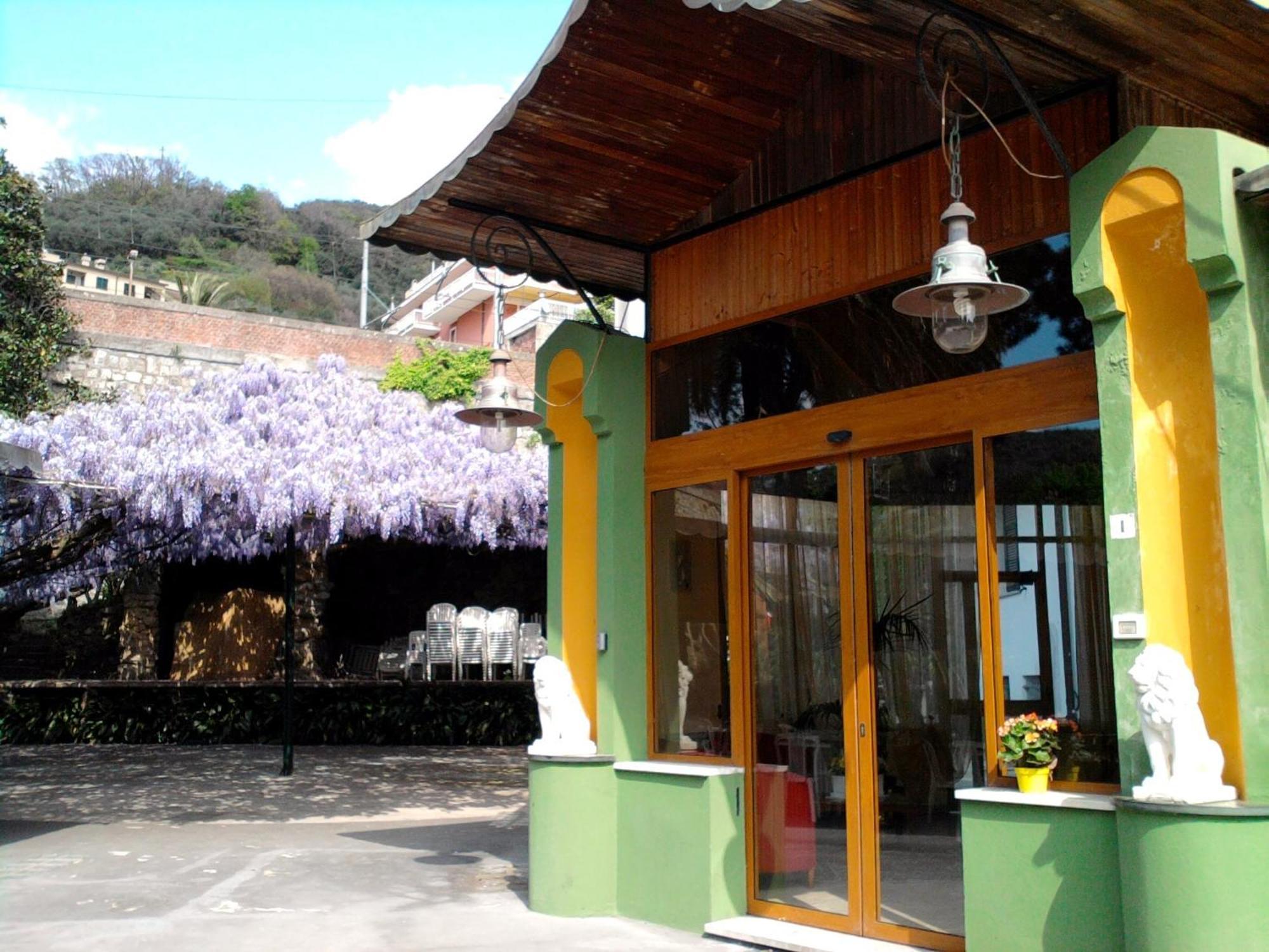 Hotel Residence Moneglia Buitenkant foto