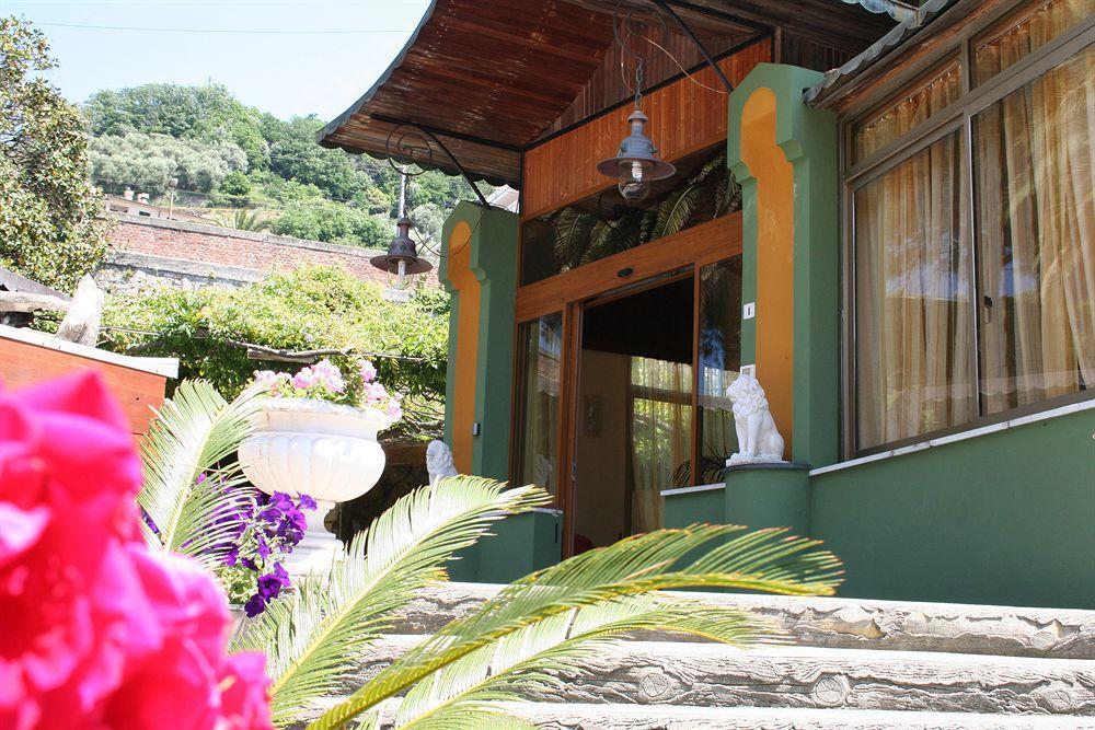 Hotel Residence Moneglia Buitenkant foto