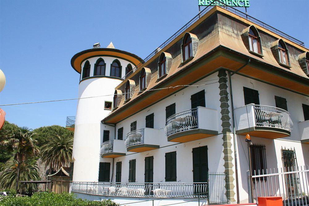 Hotel Residence Moneglia Buitenkant foto