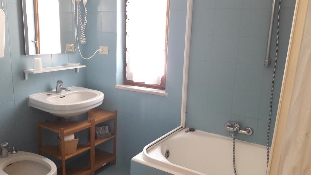 Hotel Residence Moneglia Buitenkant foto