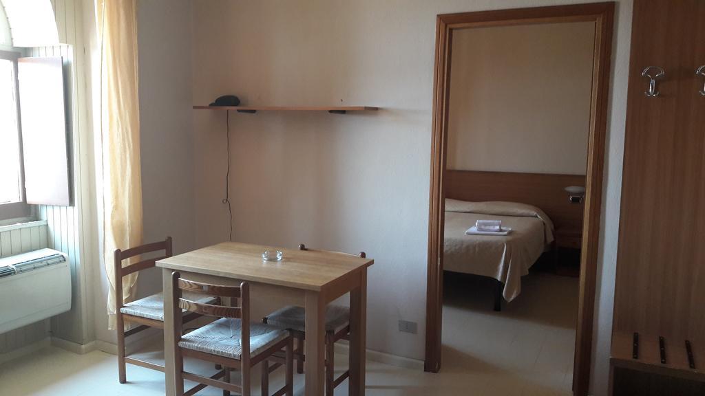 Hotel Residence Moneglia Buitenkant foto