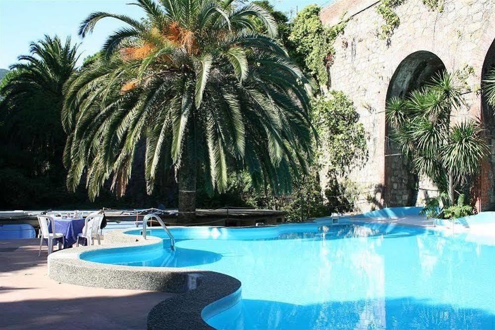 Hotel Residence Moneglia Buitenkant foto